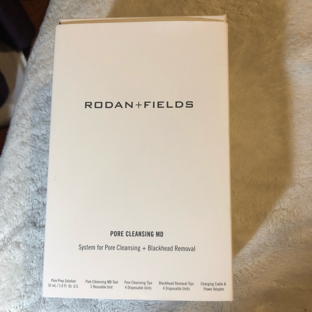 Rodan and Fields pore cleansing system